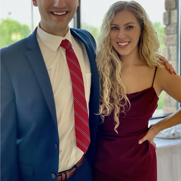 Maroon formal dress. Windsor. Worn once. - Picture 2 of 3